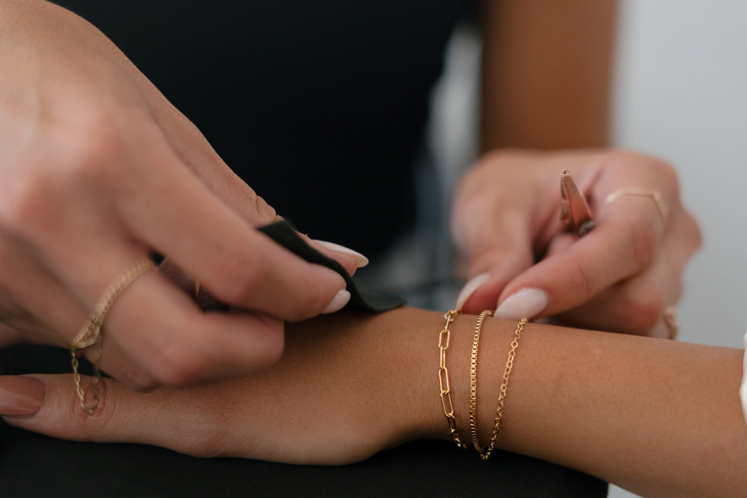 Custom welded bracelet permanent jewelry process