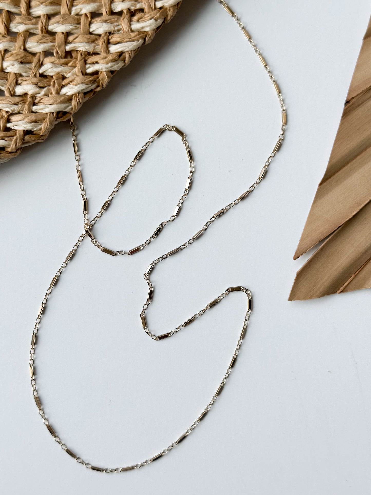 Line In the Sand Sunglasses Chain