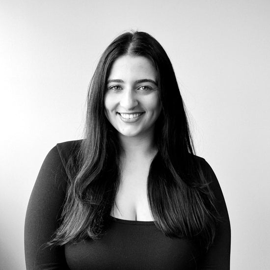 Erica permanent jewelry artist Chicago, Illinois Lakuna Links