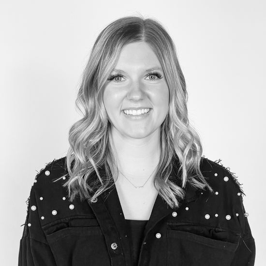 Jessie permanent jewelry artist Kalamazoo, Michigan Lakuna Links